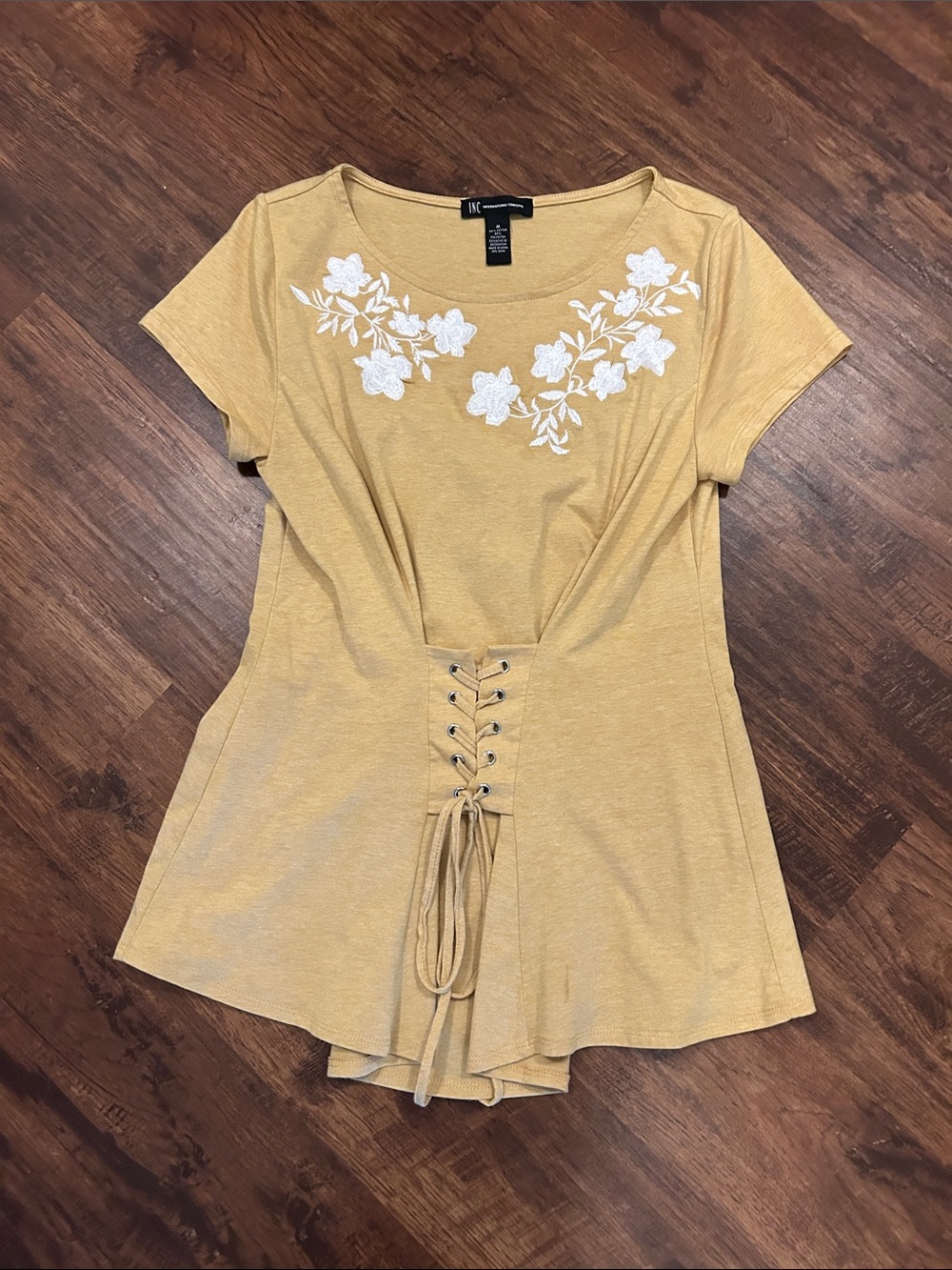 INC International Concepts Mustard Lace-Up Short Sleeve Floral Top Women’s Sz M